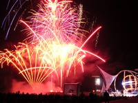 Feux d'artifices > Les Sables d'Olonne Vendée Globe - 8 mai 2005