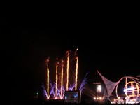 Feux d'artifices > Les Sables d'Olonne Vendée Globe - 8 mai 2005