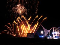 Feux d'artifices > Les Sables d'Olonne Vendée Globe - 8 mai 2005