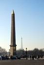 Voyages - Séjours > Paris > Paris - Décembre 2007 > L'obélisque de la Concorde côtoie la Tour Eiffel